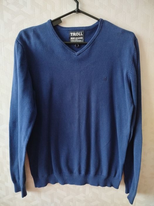 Sweter męski w serek rozmiar M