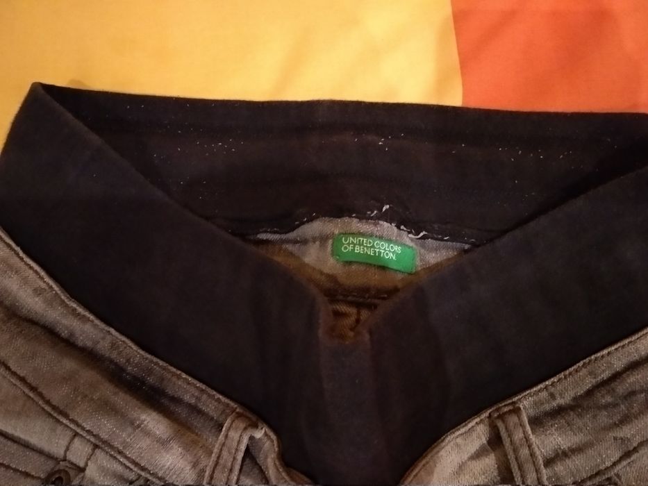 Calças grávida estilo corsário - Benetton