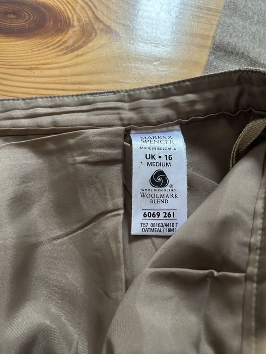 Spodnie wełniane r 16/44 Marks&Spencer