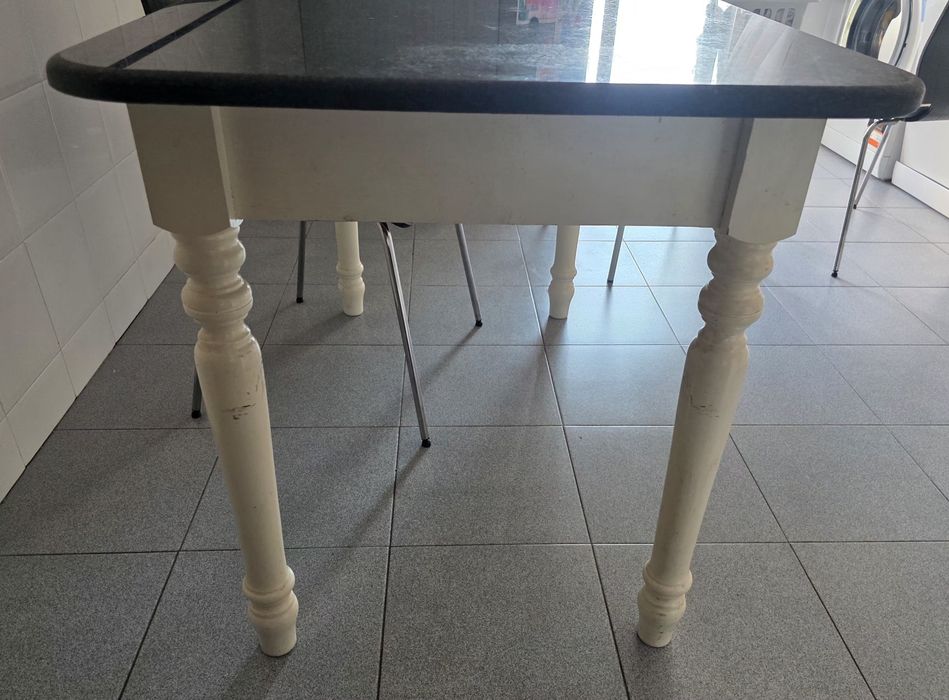 Mesa Jantar para 6 Pessoas - Pedra Maciça Granito  Preto