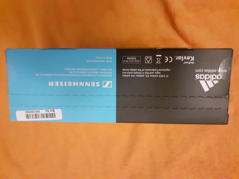 Vendo Phones Adidas Sennheiser