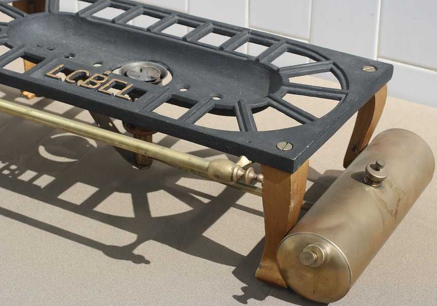 Fogão a petróleo grande