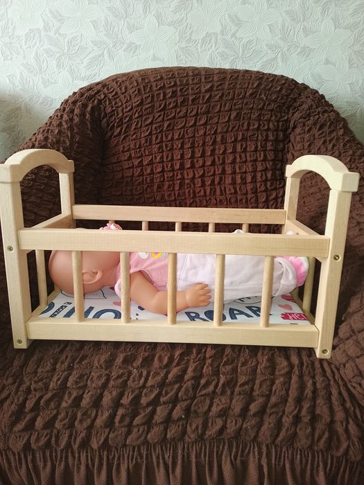Деревянная кроватка для борна