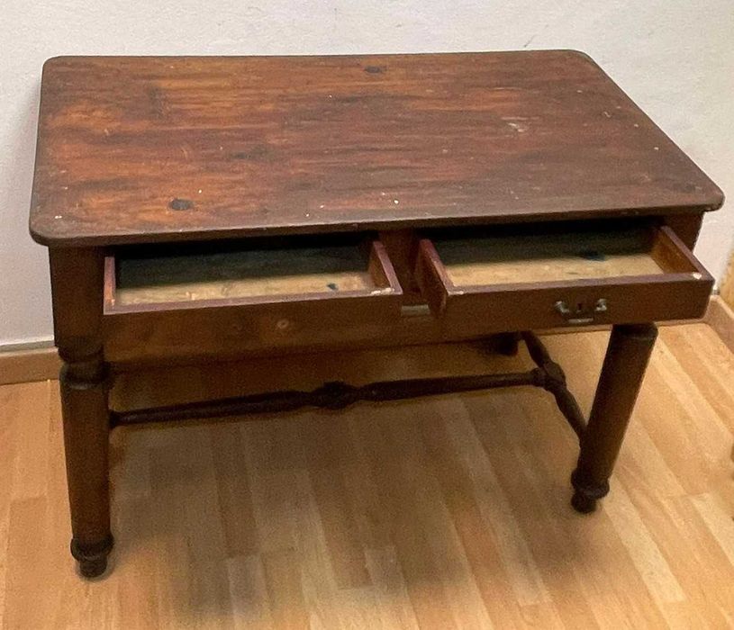 Secretaria rustica antiga, em carvalho, impecável!