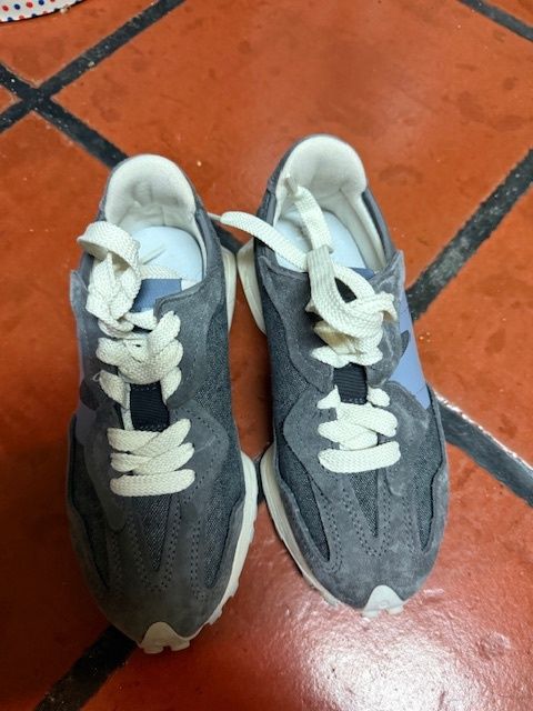 New balance cinza