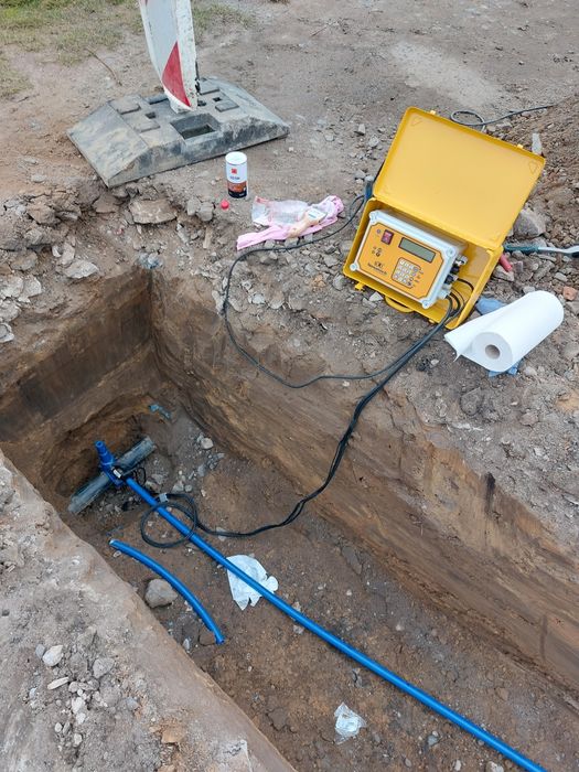 Przyłącza wodno-kanalizacyjne / Budowa sieci wod-kan / Zgrzewanie rur