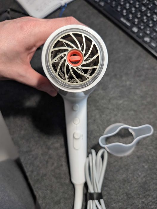 Фен Philips BHD500