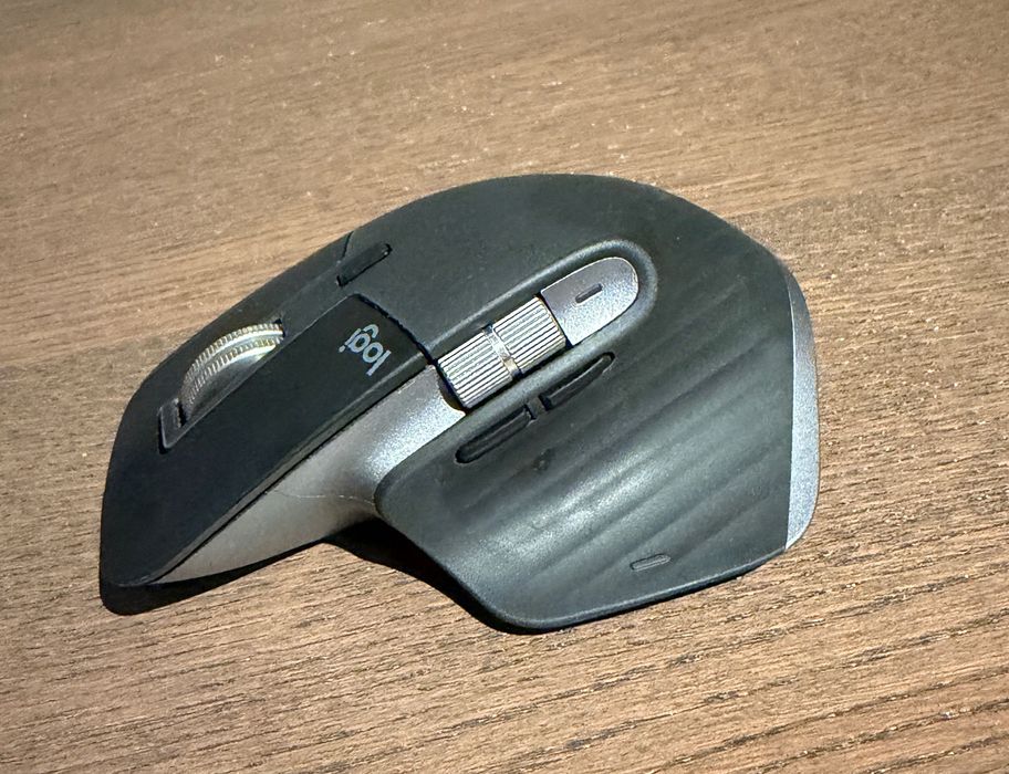 Rato Logitech MX Master 3S (Bluetooth)