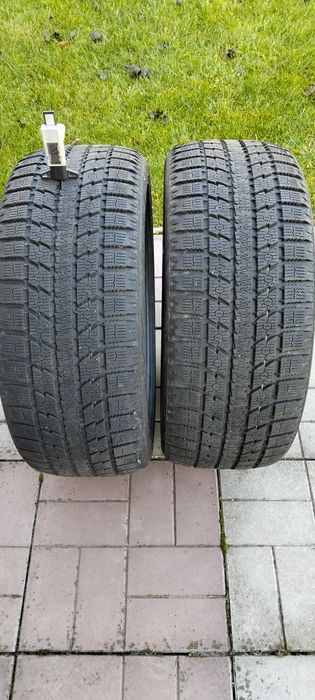 Зимові шини Toyo Observe GSi-5 225/45 R18