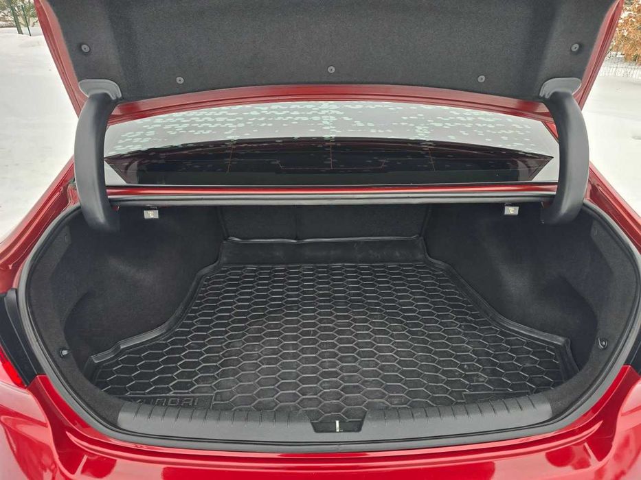 Продам  Hyundai Sonata 2015. Можна в розстрочку, під викуп.