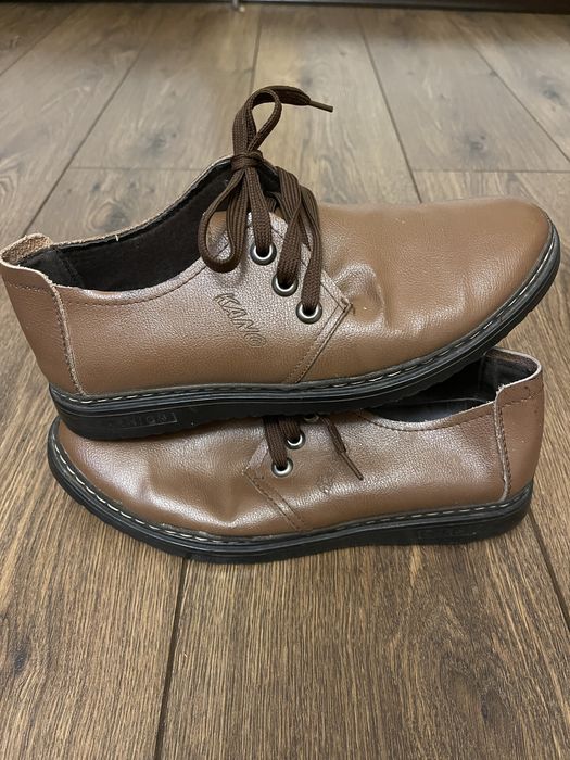 Чоловічі шкіряні мокасіни