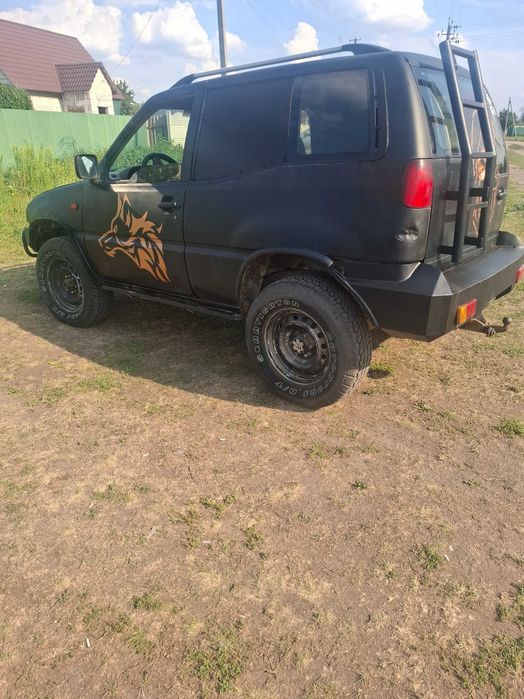 Продаю Ніссан Тірано2