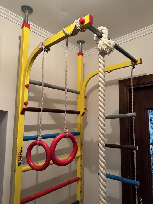 Шведцька стінка  для дітей