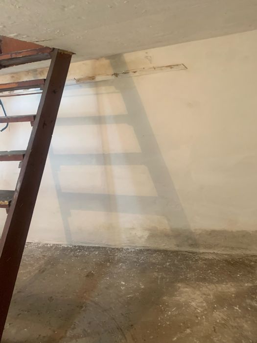 Продам гараж біля автозаправки ОЛАС