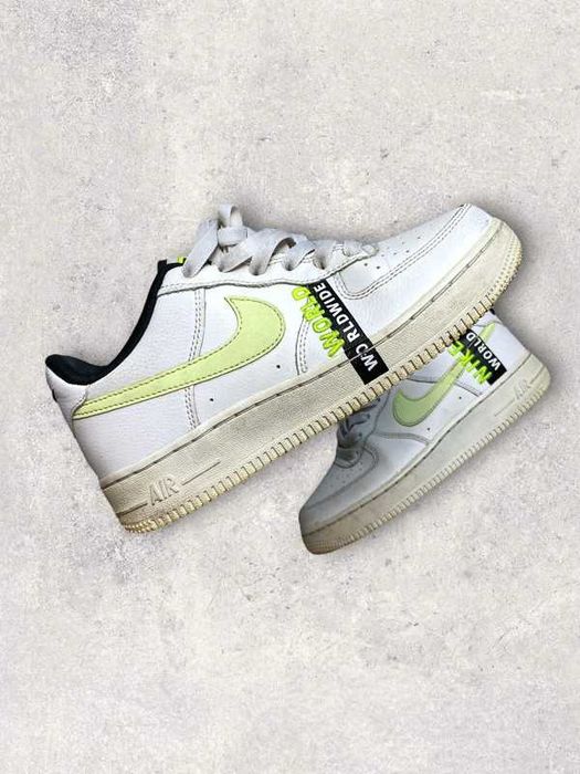 Buty Nike białe worldwide air force neonowy swoosh streetwear basic