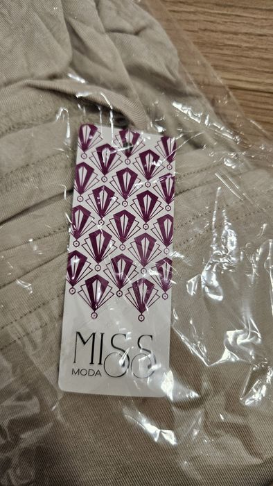 Golf wiskozowy Miss Moda M/L/XL