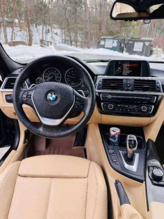 BMW 3 Series      2017
