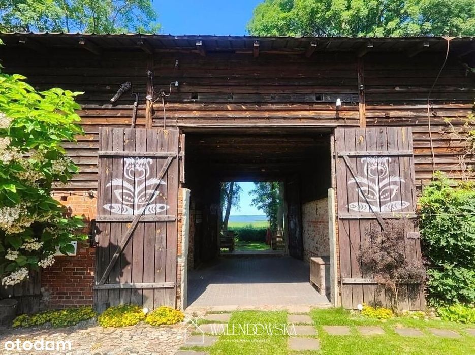 Dom z duszą nad Jeziorem Gardno