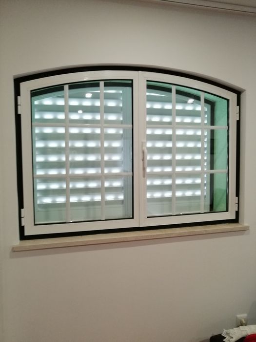 Janelas em alumínio