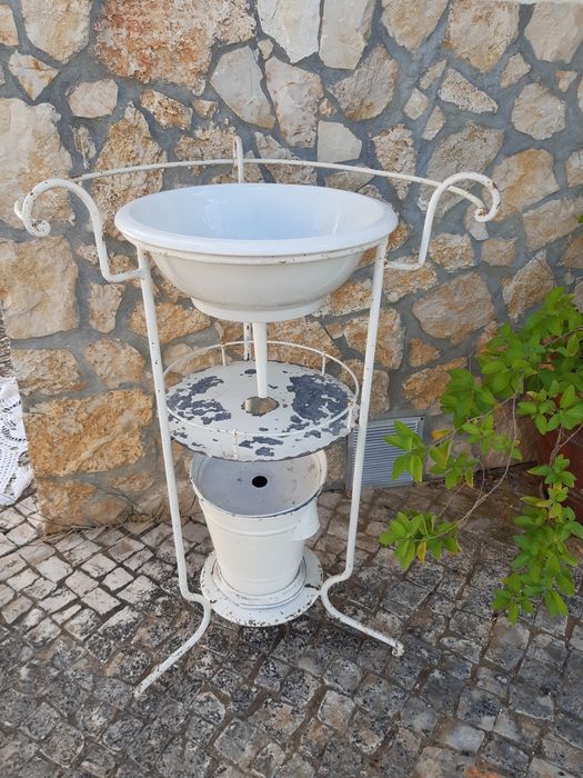 Recheio de casa Lavatório antigo da fábrica de Louças de Sacavém