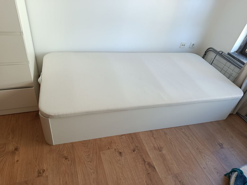Cama com summier individual
