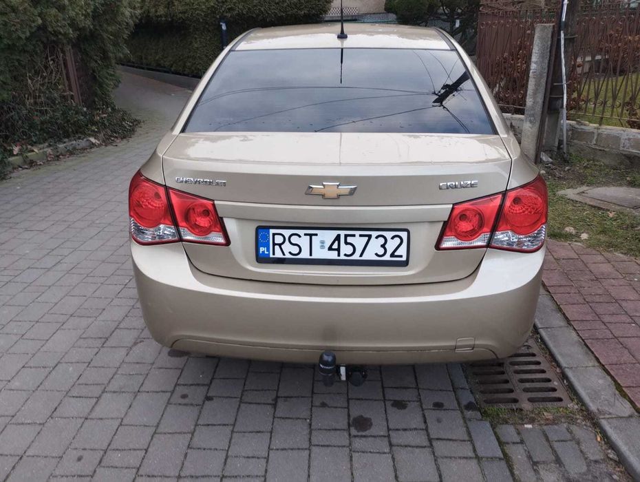 Chevrolet Cruze 1.6 2009 Benzyna Klima Niski Przebieg Doinwestowany