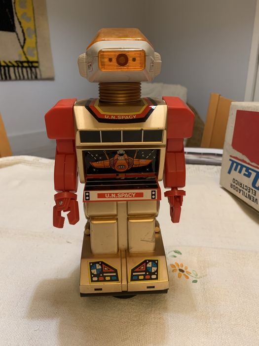 Robot musical vintage anos 70