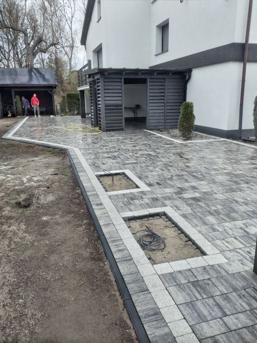 Układanie kostki brukowej