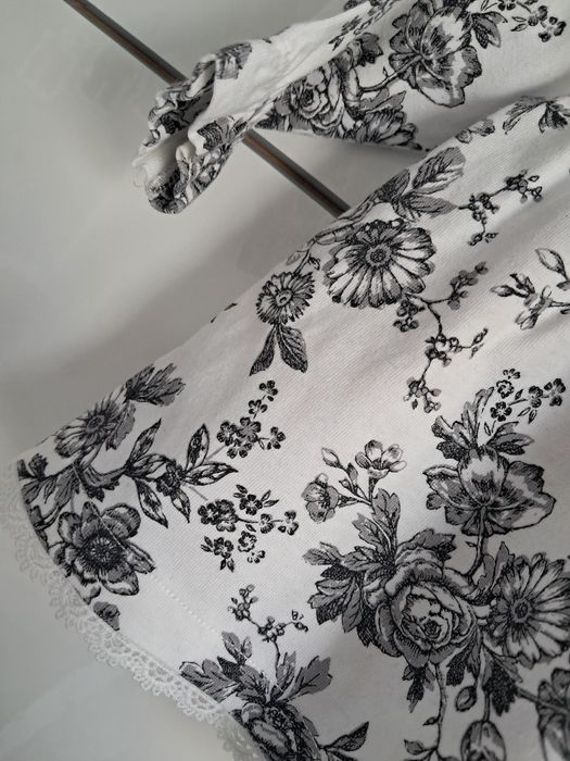 Sukienka w kwiaty Newbie/ Kapphal r 56