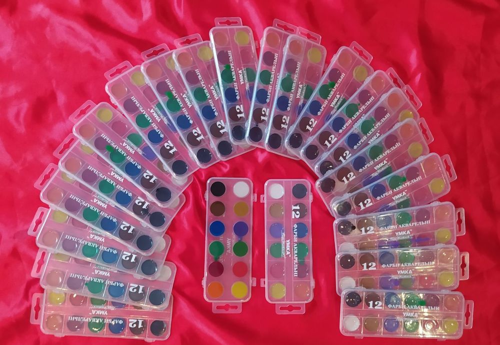 Фарби акварельні від 5 грн. З подарунком
