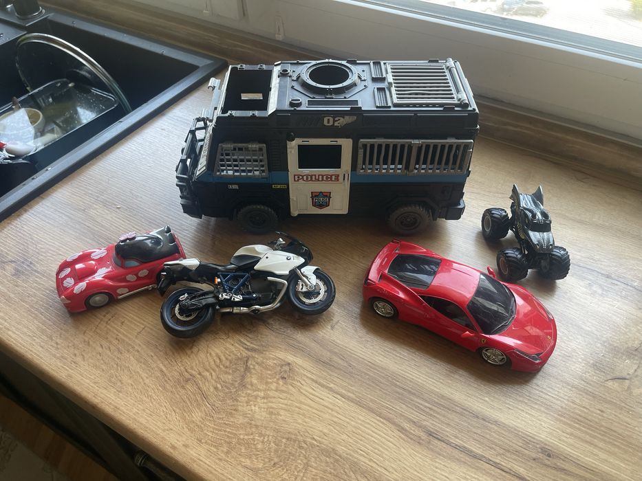 Мотоцикл+ машинки