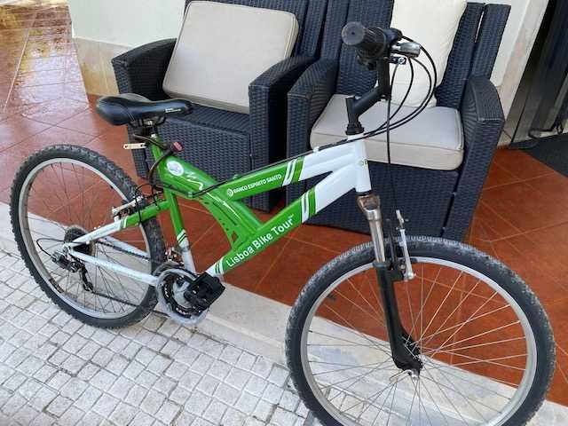 Bicicleta usada para adulto