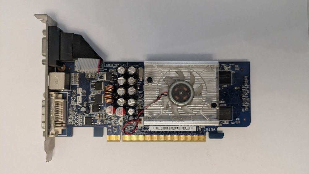 Відеокарта ASUS GeForce 8400 GS  256MB