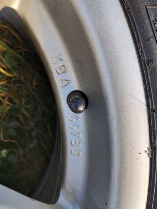 OPONY zimowe 215/55/16 na alufelgach 5x120 et18 BMW