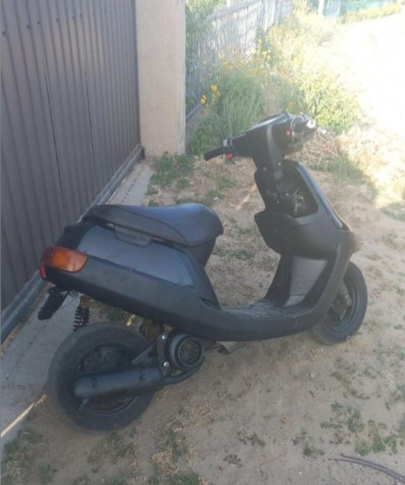 Продам мопед Ямаха Джог Априо не хватает карба