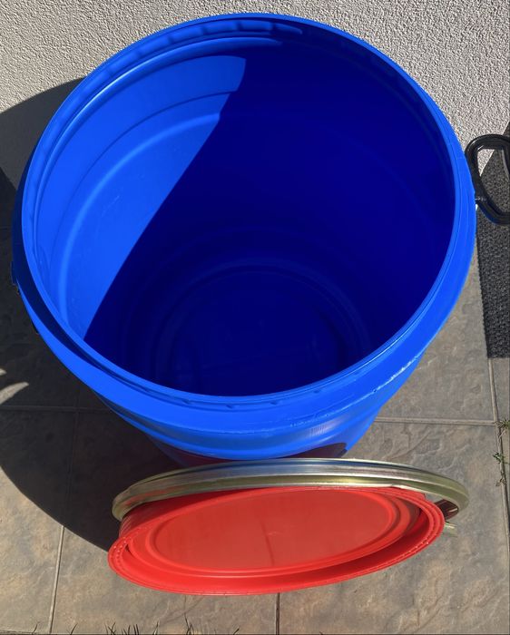 Beczka plastikowa 100 l