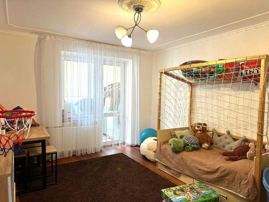 2-кімнатна з ремонтом та меблями, 7 хв до Центру!