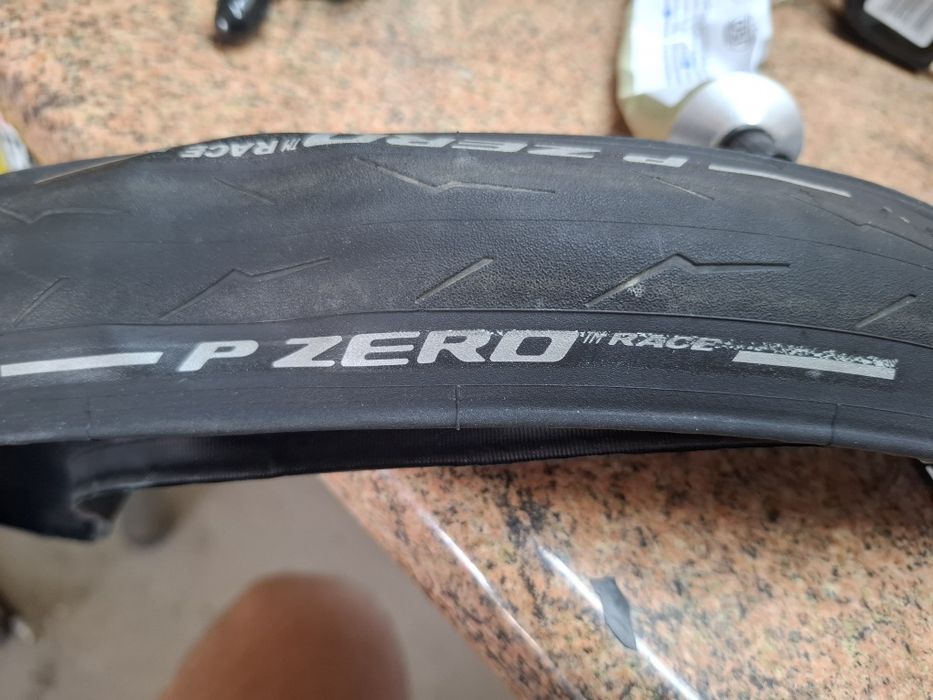 Opony szosowe Pirelli P0 race, szerokość 26c