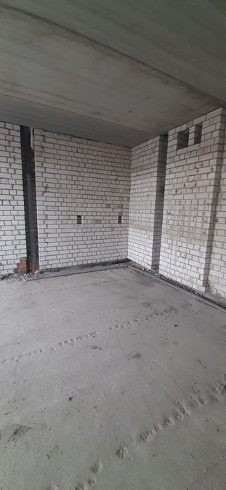 Здам в оренду (або продам)фасадне приміщення в жк Молодість(Ірпінь)