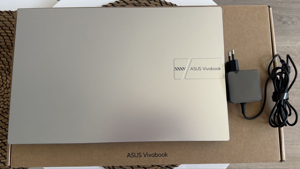 Laptop ASUS VivoBook 15 A1504ZA-BQ735W 15.6" IPS i5-1235U 16GB RAM 512GB SSD Windows 11 Home