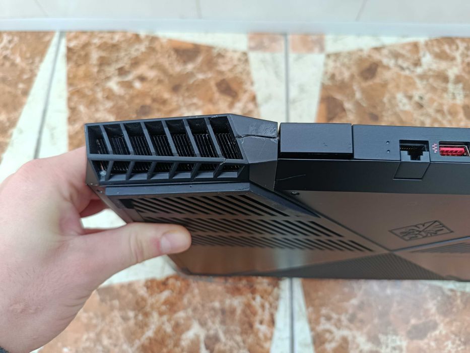 HP Omen 15-dc1014nw (i5-9300h+gtx1650+8gb+ssd nvme 256gb)