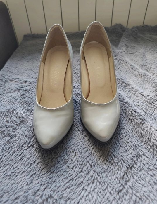 Buty na obcasie szpilki