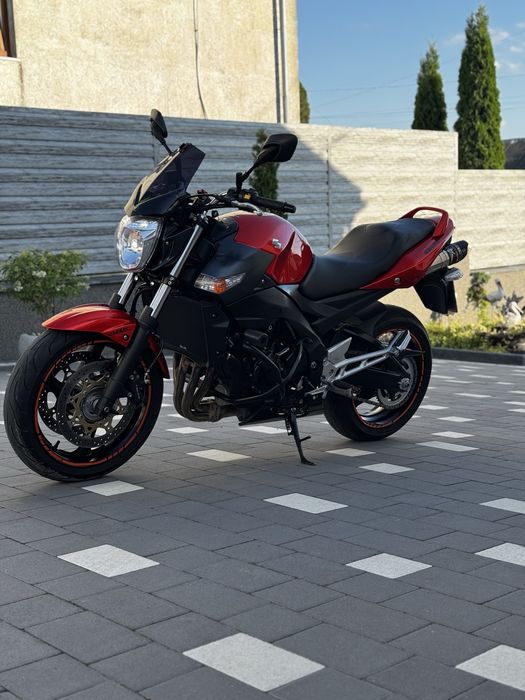 suzuki gsr 600!!!