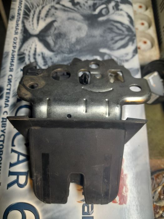 Стартер шкода фольксваген  дизель 2 л