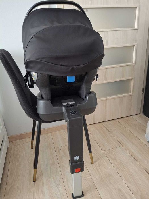 Fotelik Avionaut Pixel PRO z bazą ISOFIX