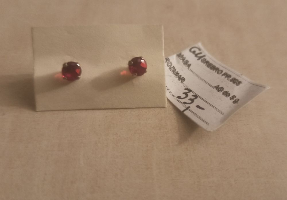 Srebrne kolczyki z oczkiem