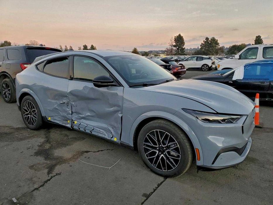 Бампер Ford Mustang Mach-E Розборка Форд Мустанг Мач-Е Запчастини Ford