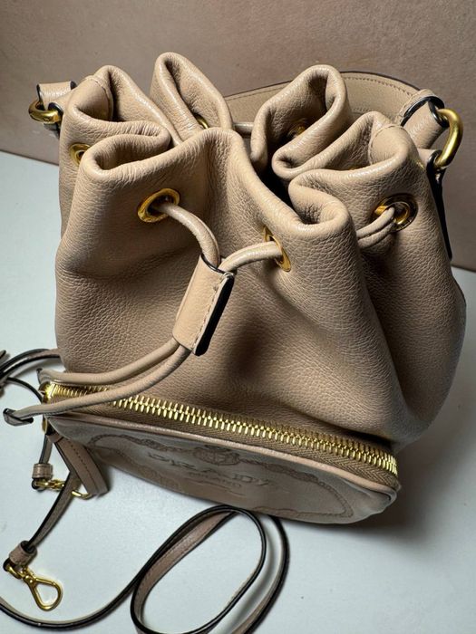 Продам сумку Prada milano original