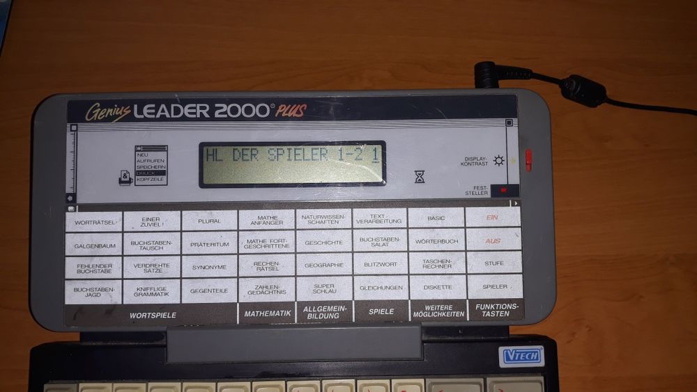 Komputer Laptop GENIUS LEADER 2000 PLUS