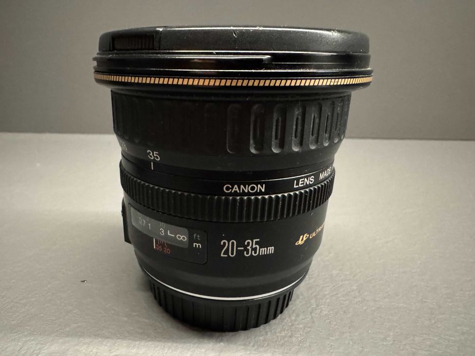 Canon EF 20-35 mm f/3.5-4.5 USM